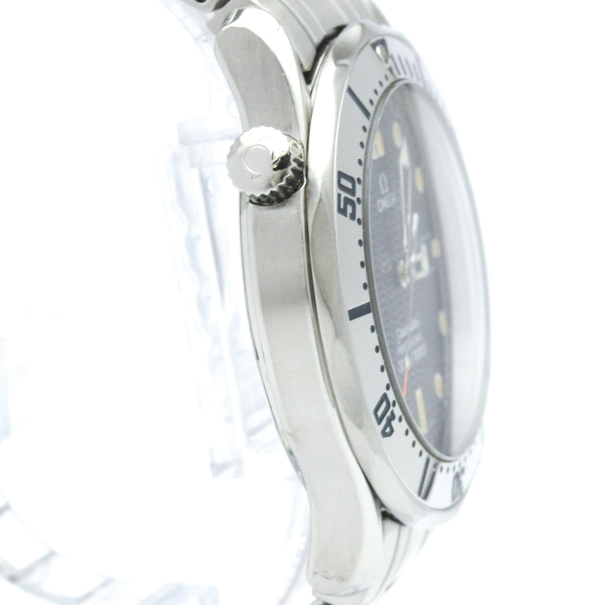 Omega Seamaster Professional 300M · Steel