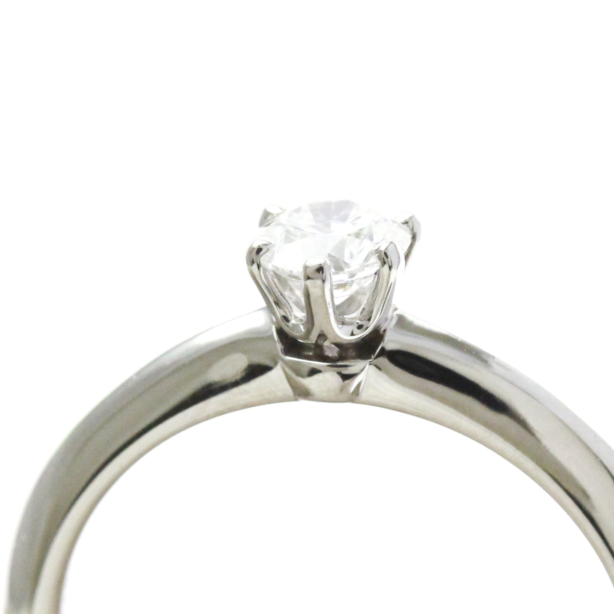 Tiffany Solitaire · Platinum · Diamond