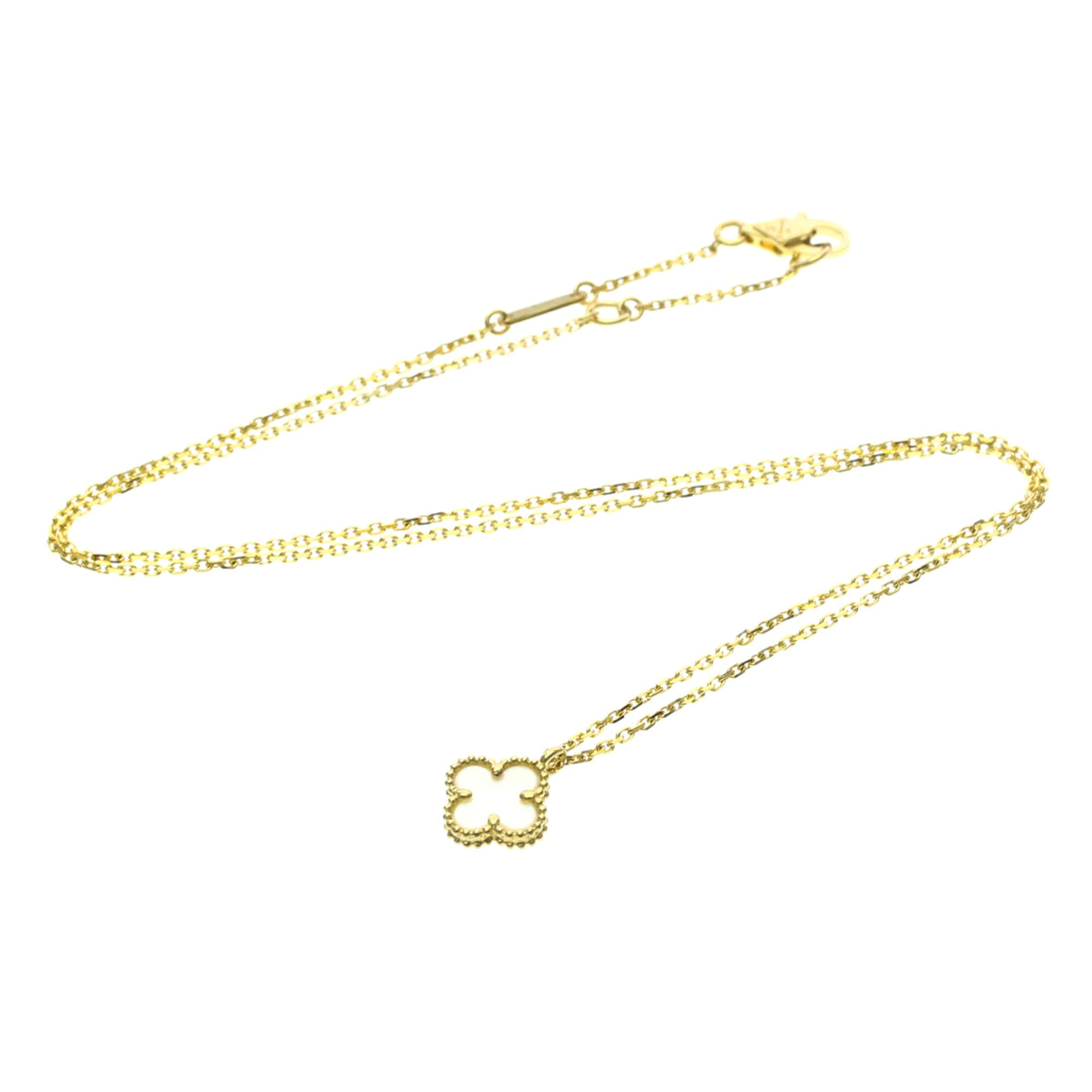 Van Cleef & Arpels Sweet Alhambra · Mother of Pearl