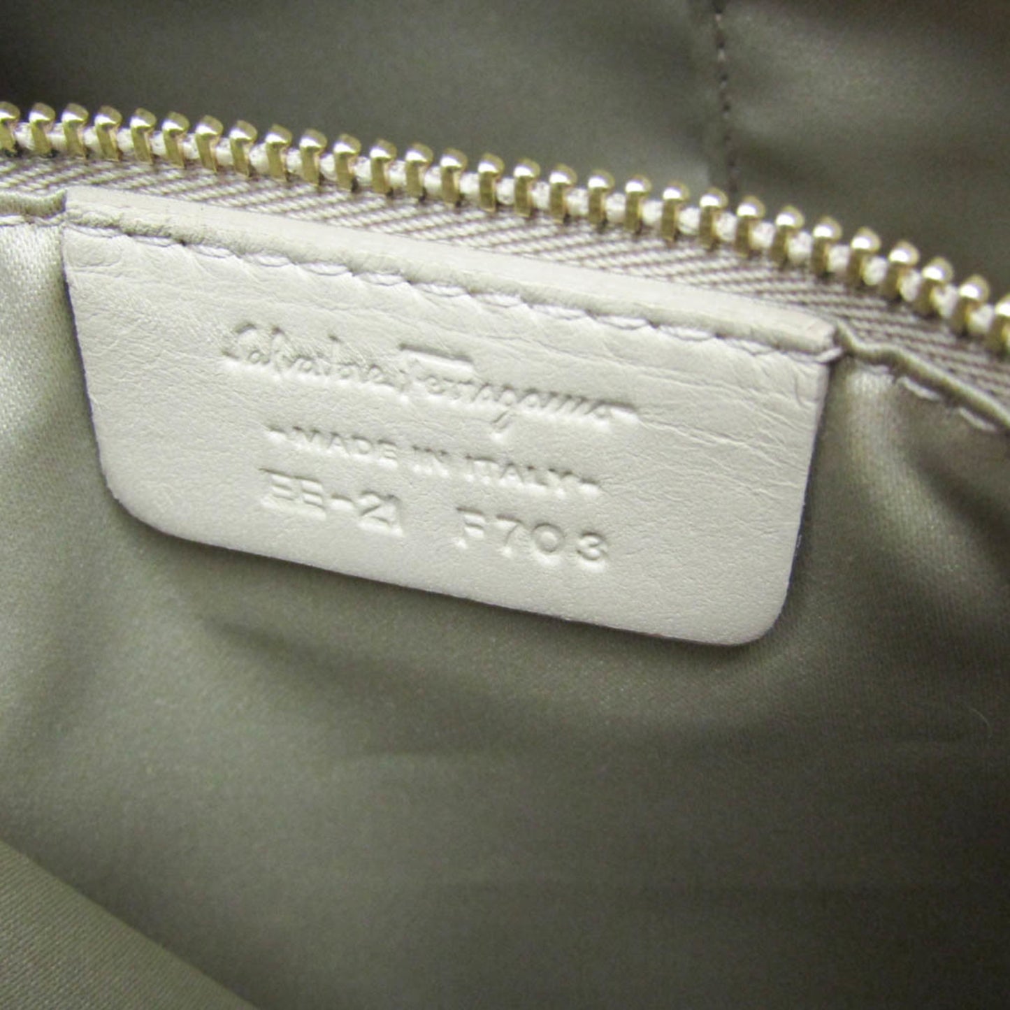 Salvatore Ferragamo Gancini · Leather