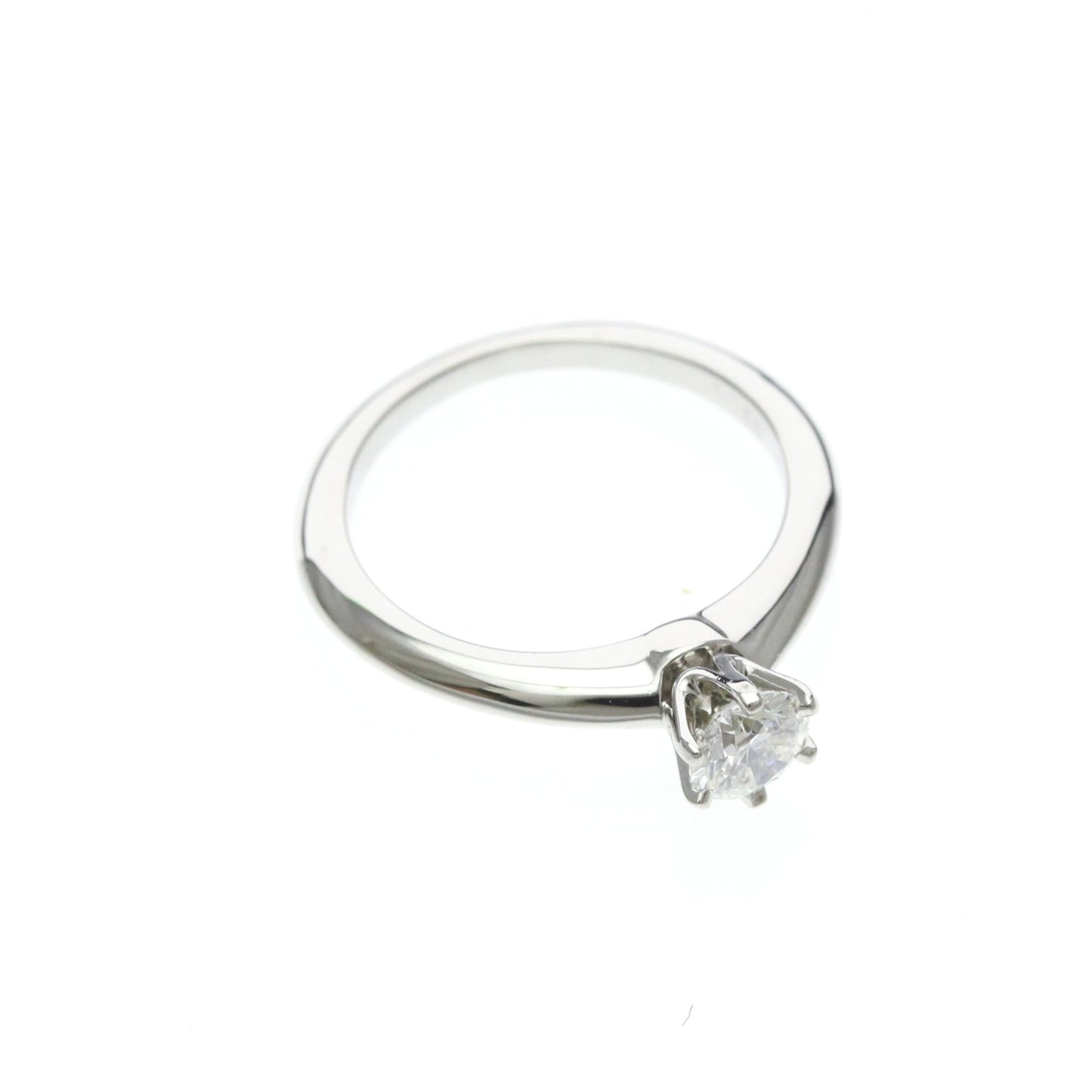 Tiffany Solitaire · Platinum · Diamond