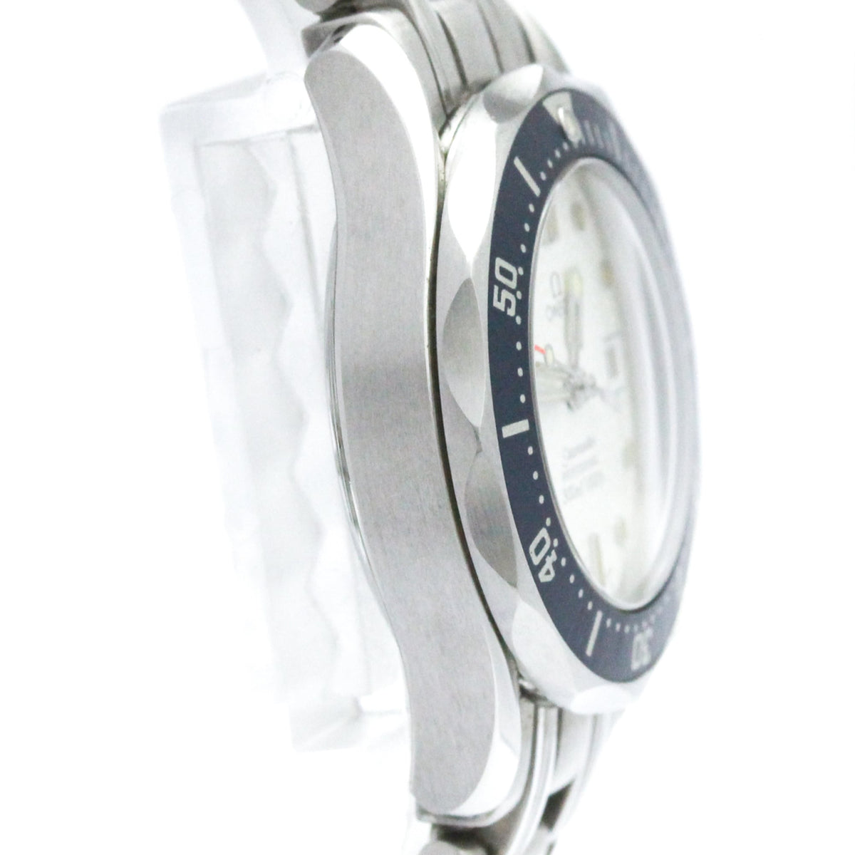 Omega Seamaster Professional 300M · Quartz
