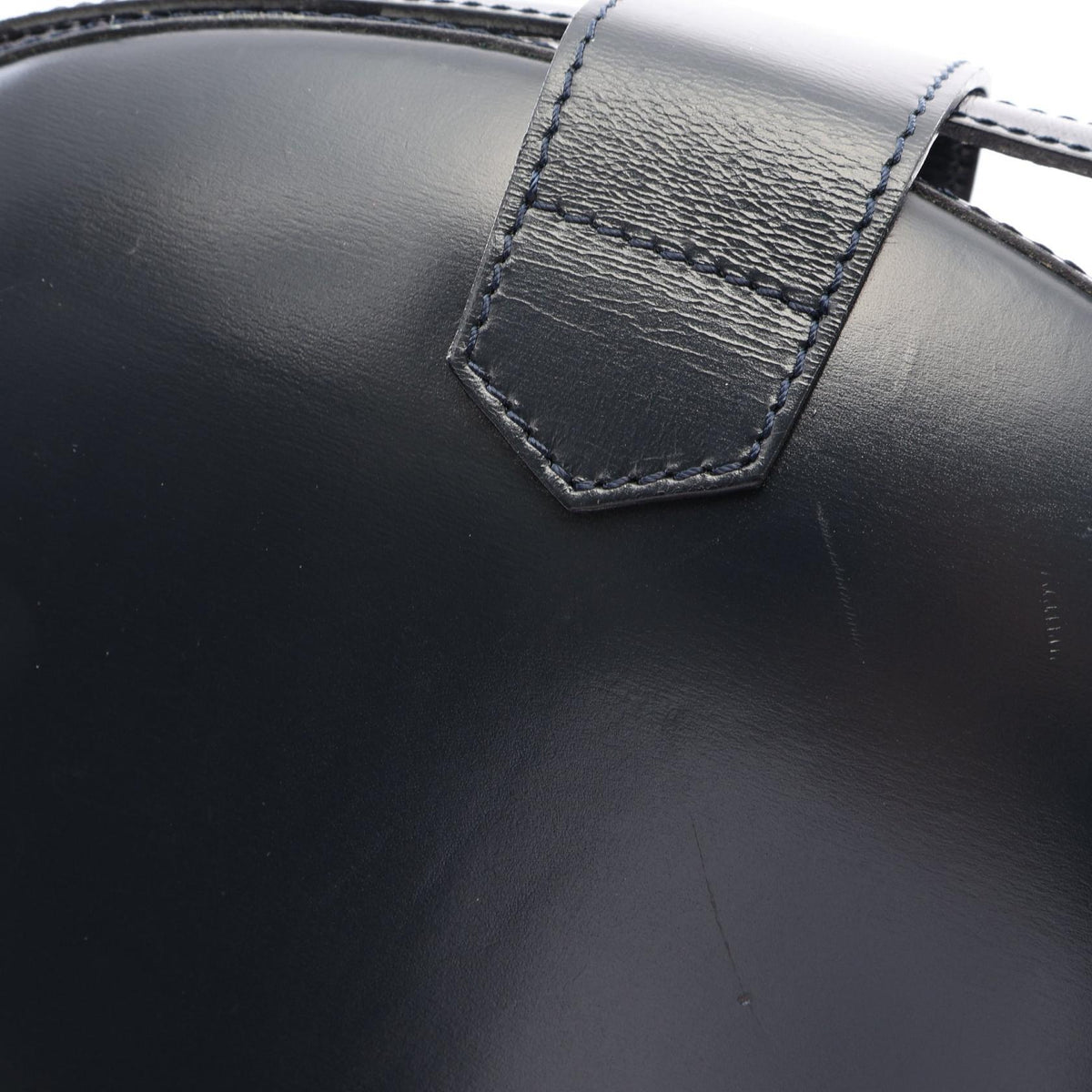 Loewe Anagram Round · Leather
