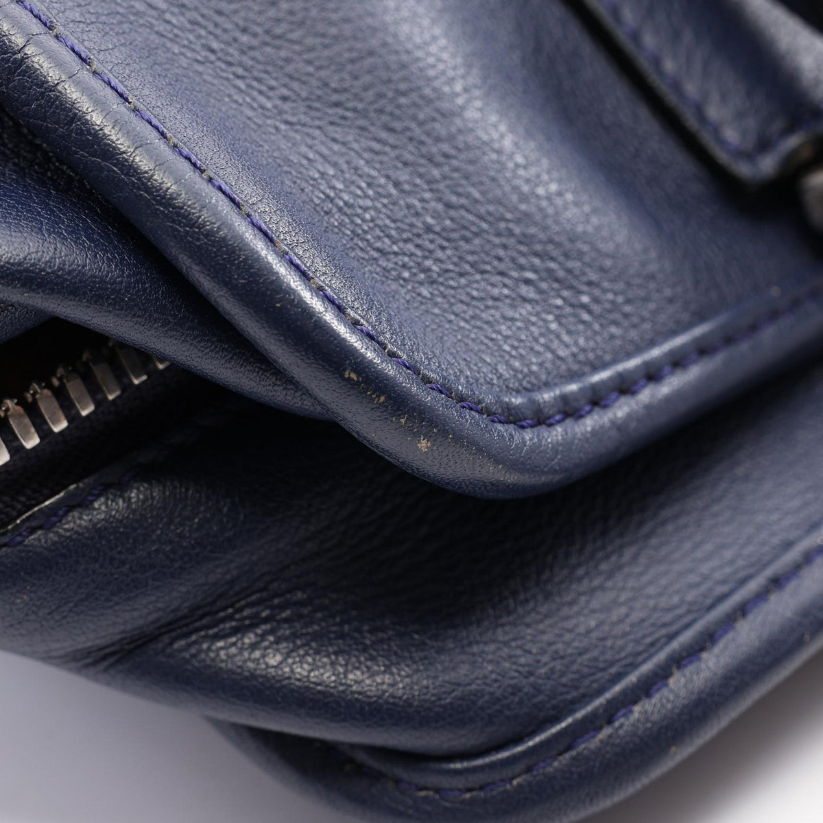 Loewe Amazona 28 · Leather