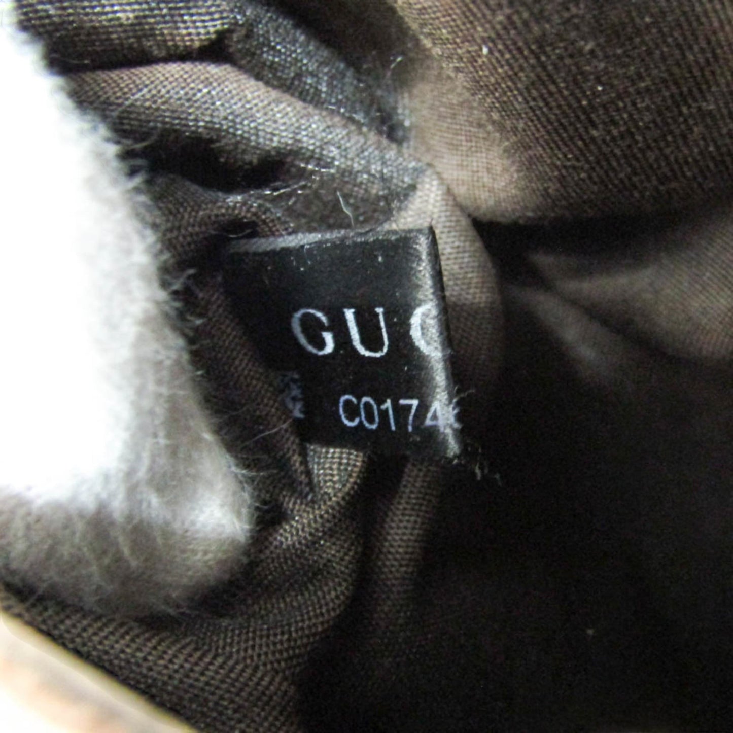 tokyopieces.com Gucci Guccissima blush pink beige leather Boston bag with embossed monogram, dual handles, zipper closure.