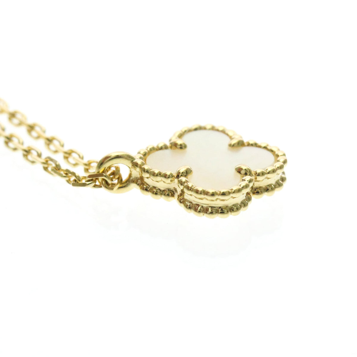 Van Cleef & Arpels Sweet Alhambra · Mother of Pearl