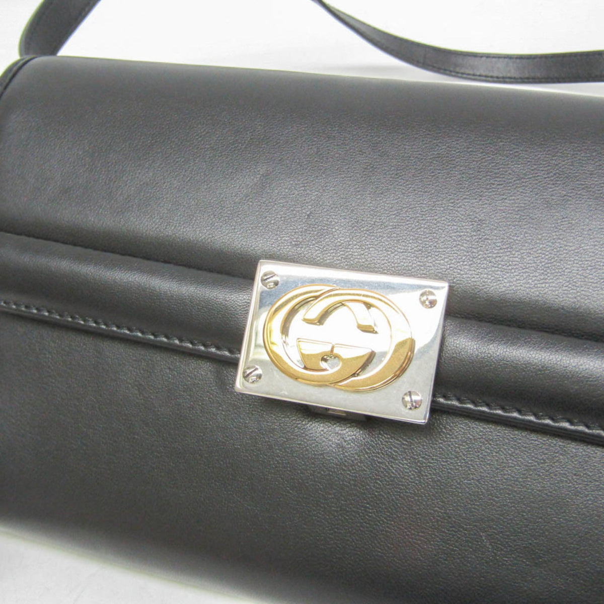 Gucci Interlocking · Leather Clutch