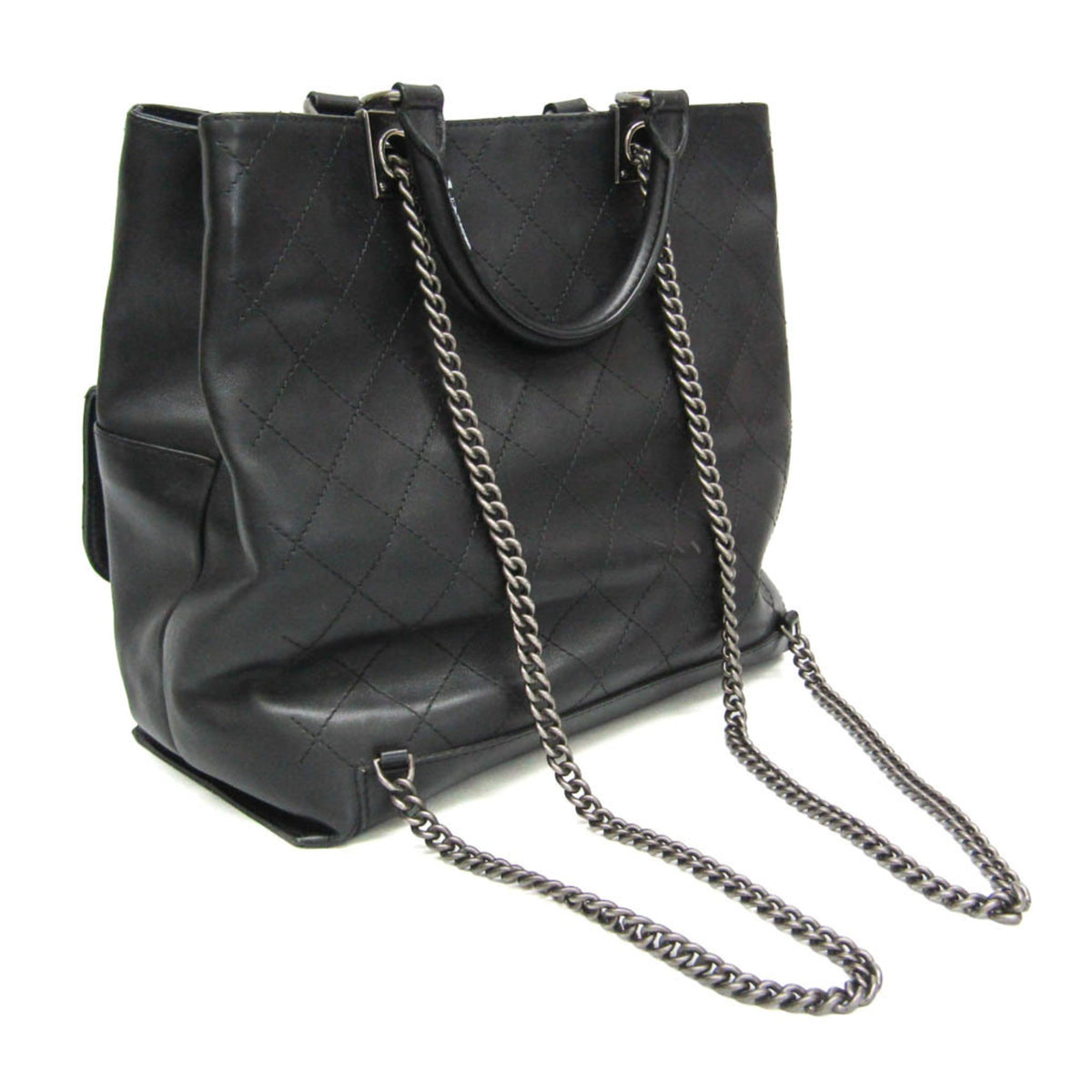 Chanel Diamond Stitch · Chain Shoulder