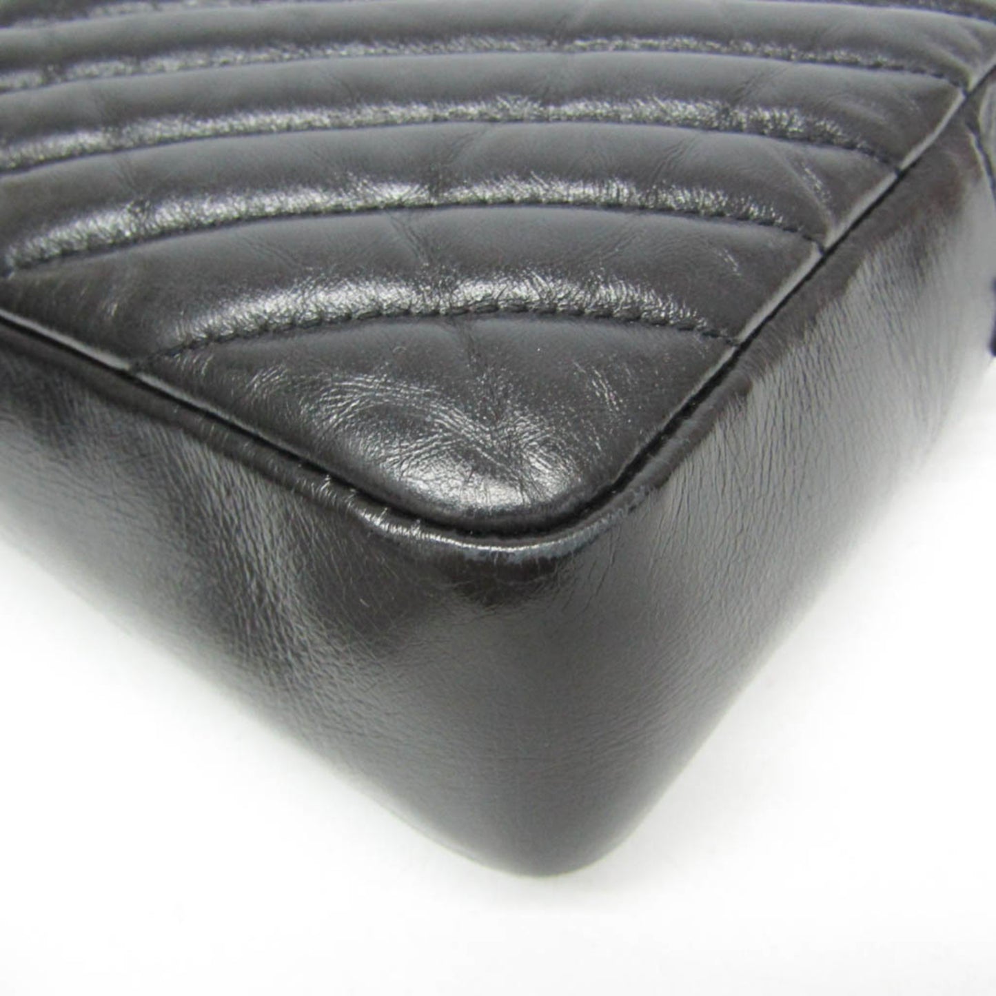 Saint Laurent Lou · V-Stitch Calfskin
