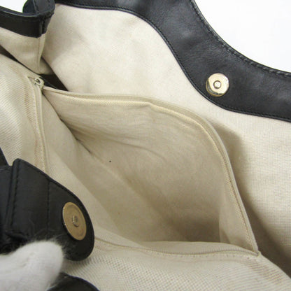 Gucci Sukey · GG Canvas · Leather