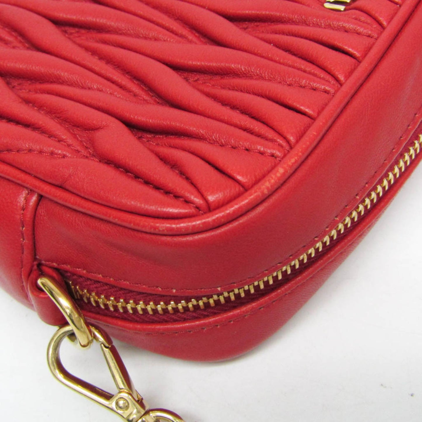 Miu Miu Matelassé · Chain Pouch