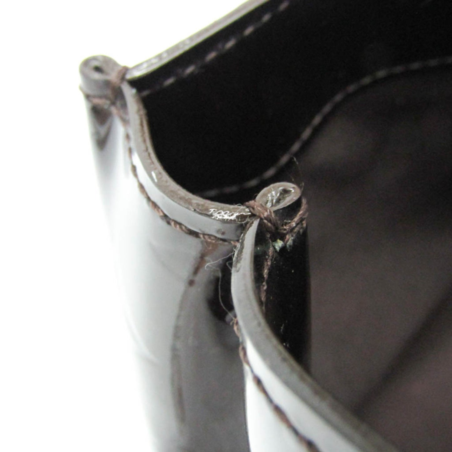 Louis Vuitton Wilshire PM · Vernis Amarante