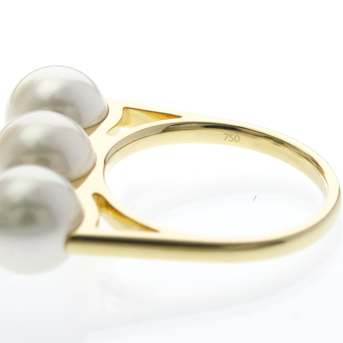 Tasaki Balance Ella · 18K Yellow Gold · Pearl