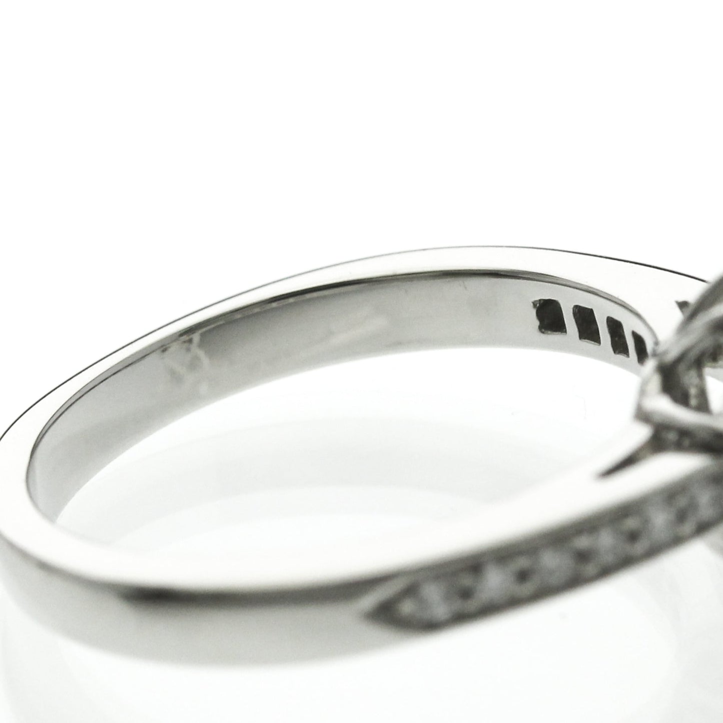 Tiffany Flora · Platinum · Diamond