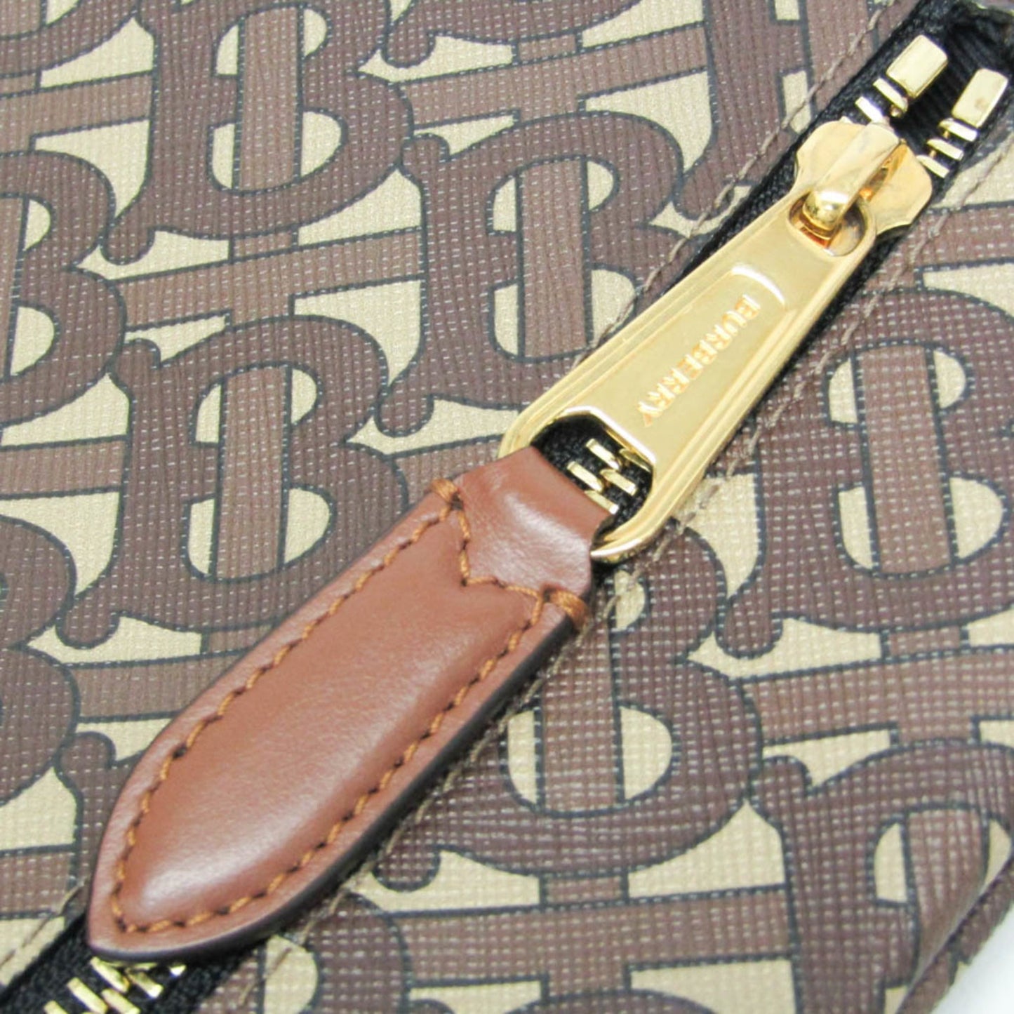 Burberry TB Monogram · Clutch