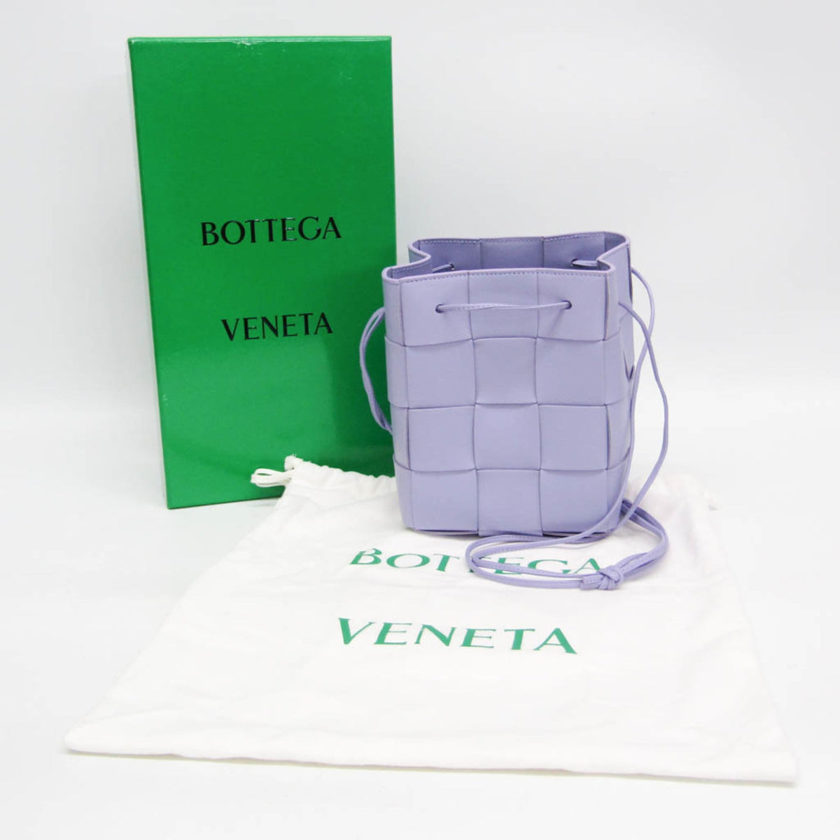 Bottega Veneta Intrecciato · Cassette Bucket