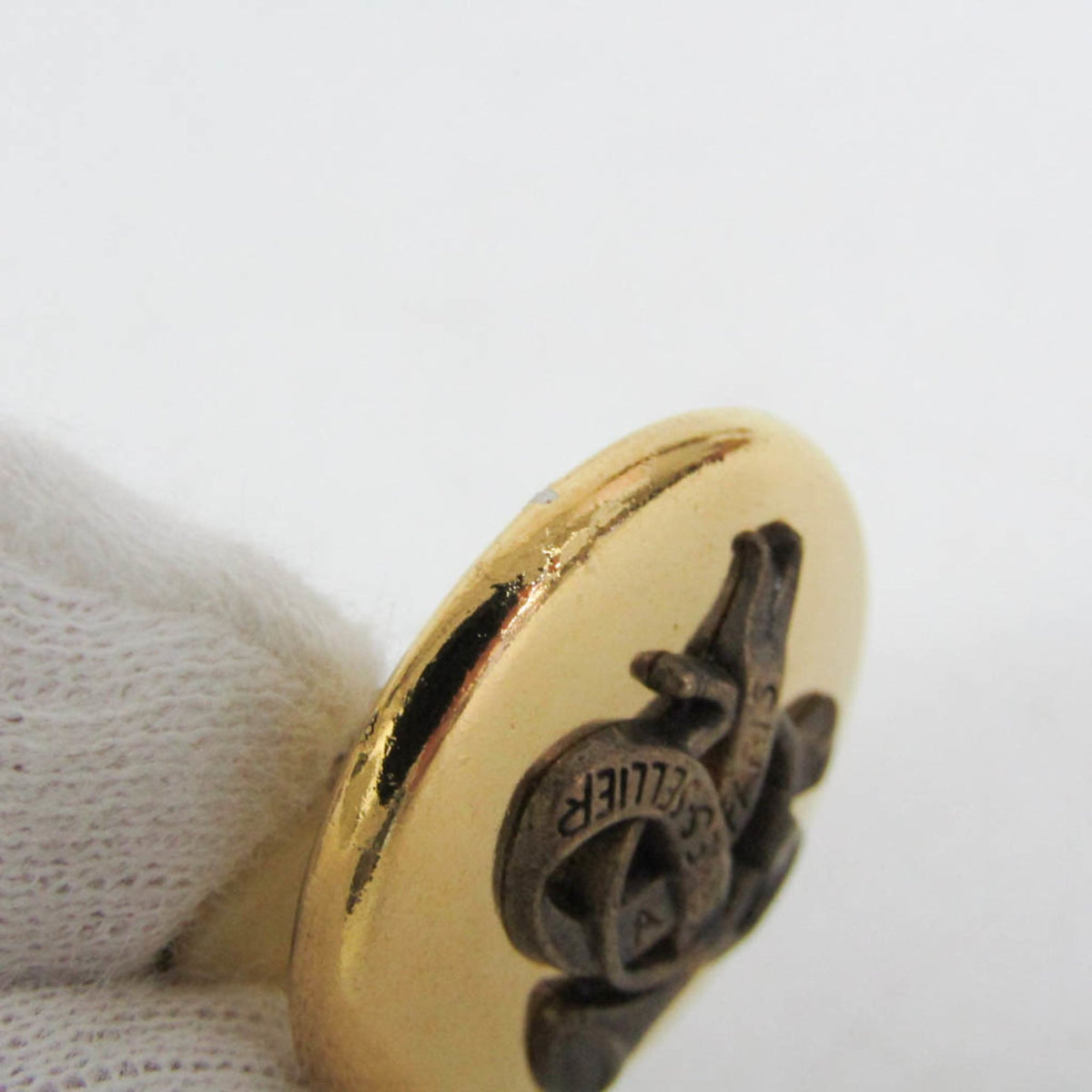 Hermes Horn Ribbon · Clip Earrings