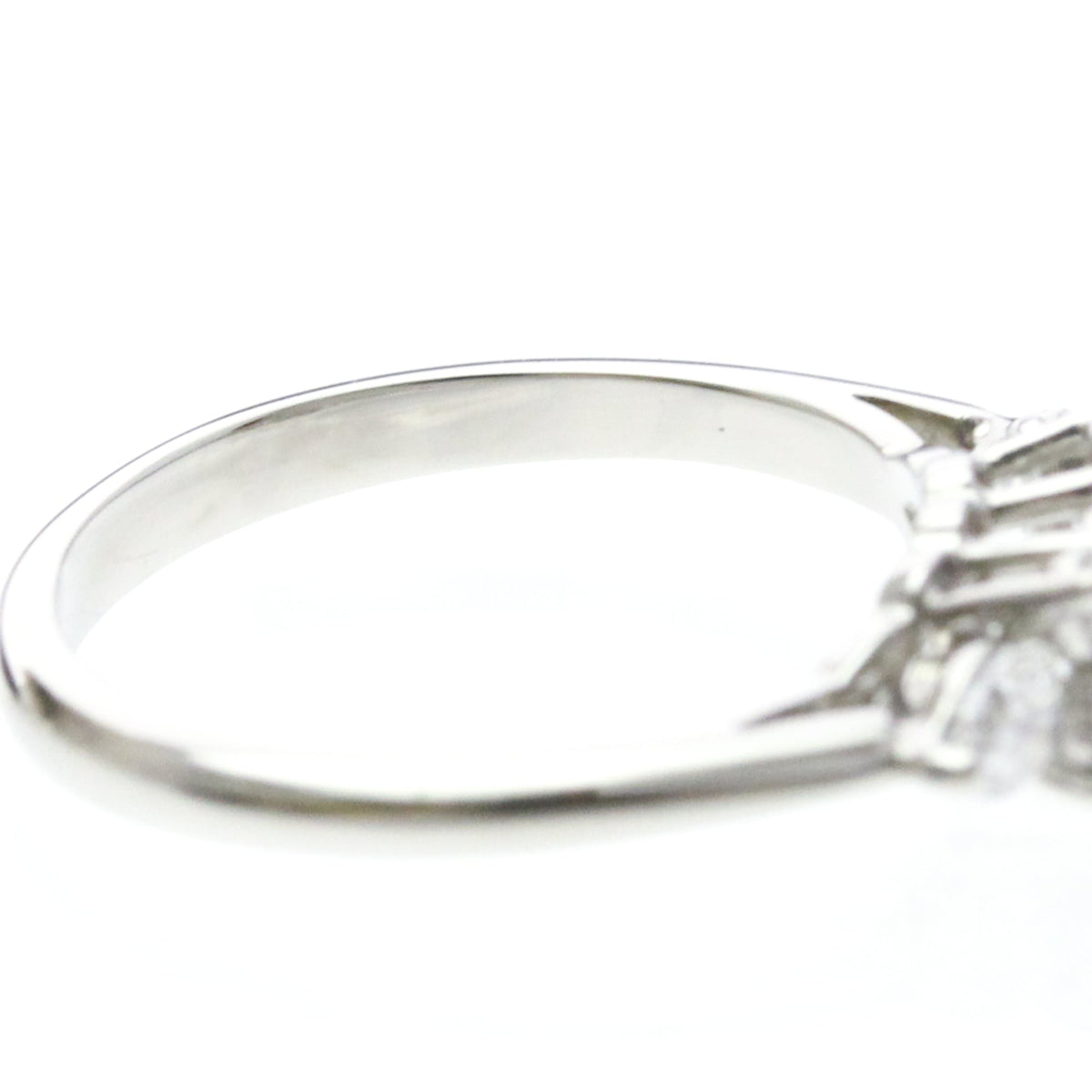 Tiffany Seven-Stone Diamond · Platinum