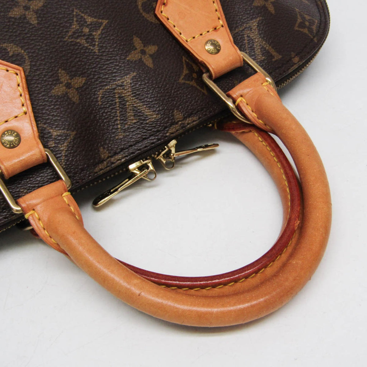 Louis Vuitton Alma · Monogram