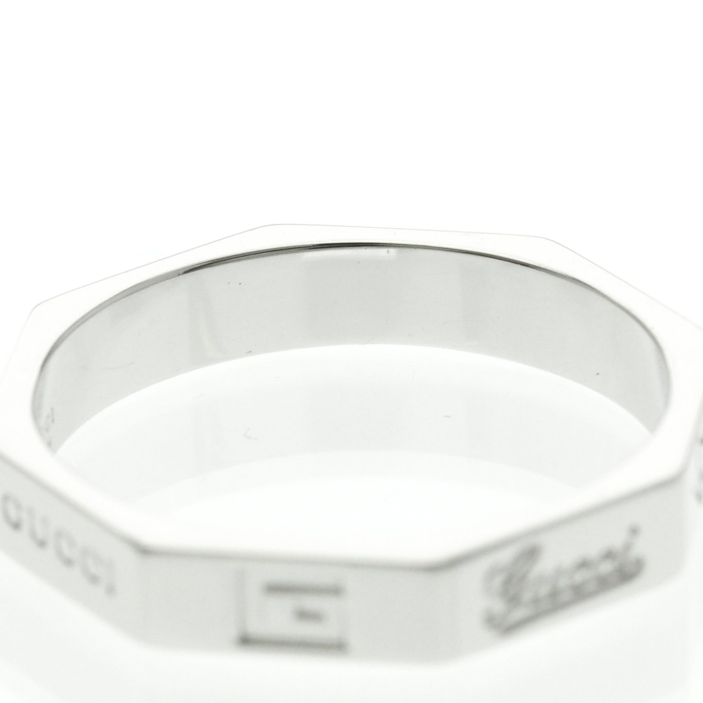 Gucci Octagonal · 18K White Gold