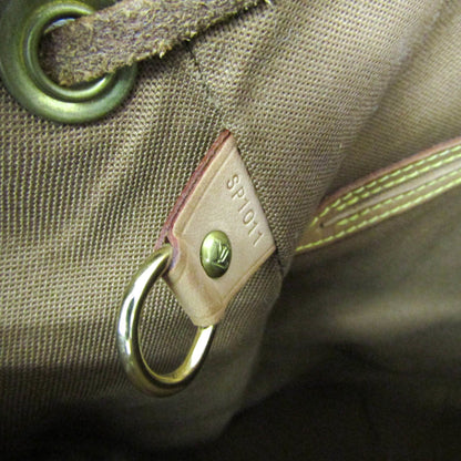 Louis Vuitton Montsouris MM · Monogram