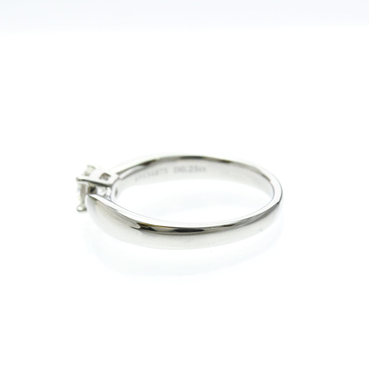 Tiffany Solitaire · Diamond · Platinum