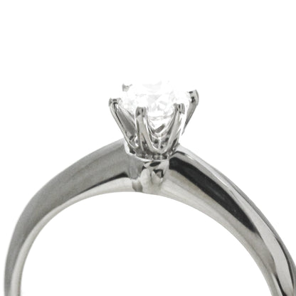 Tiffany Solitaire · Diamond · Platinum · VVS2