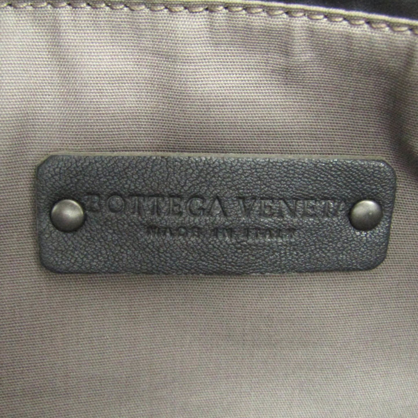 Bottega Veneta Intrecciato · Leather