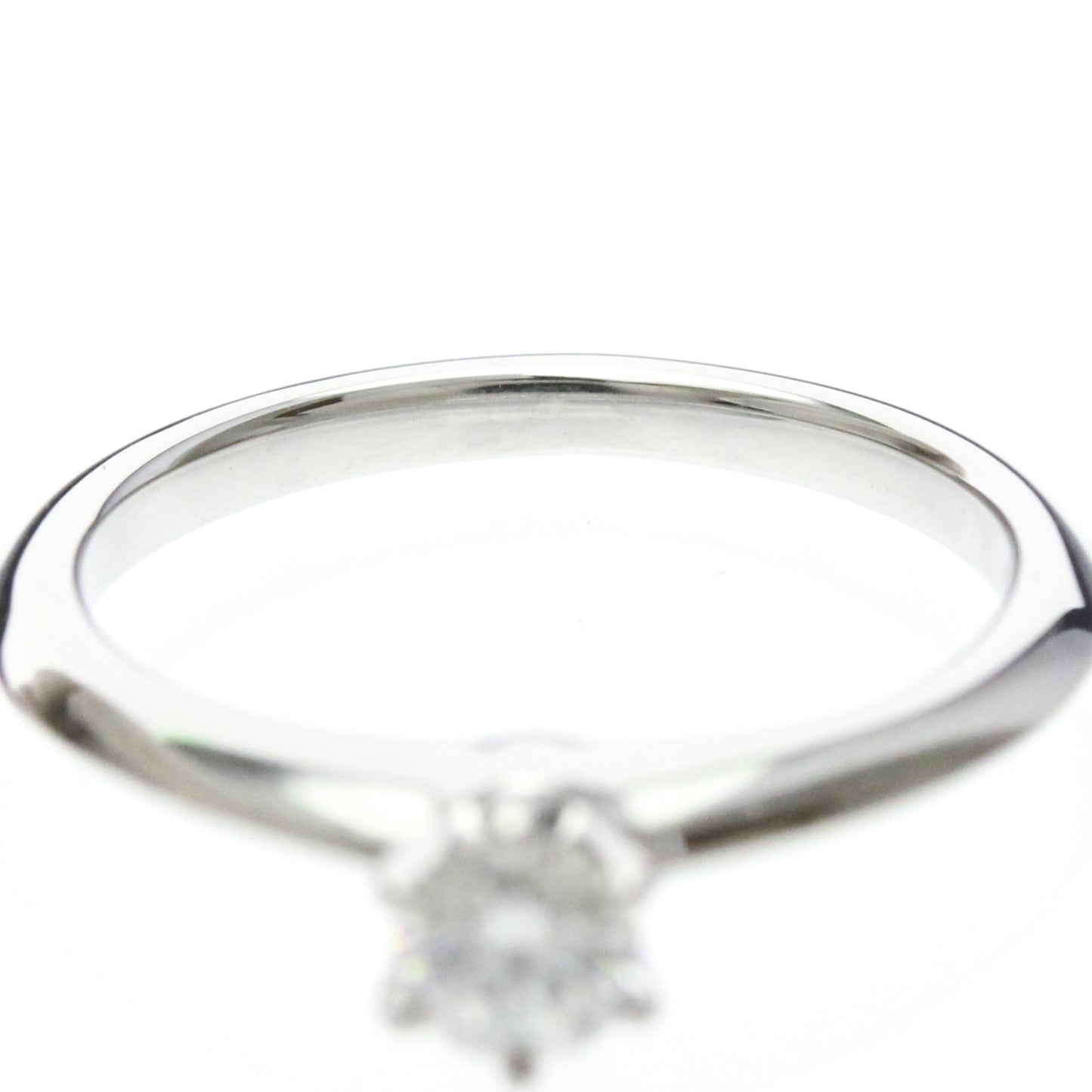 Tiffany Solitaire · Diamond · Platinum