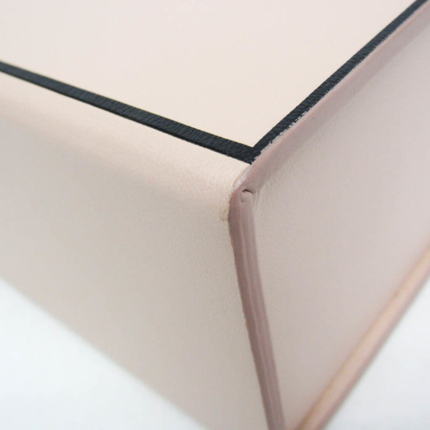 Fendi Box · Leather
