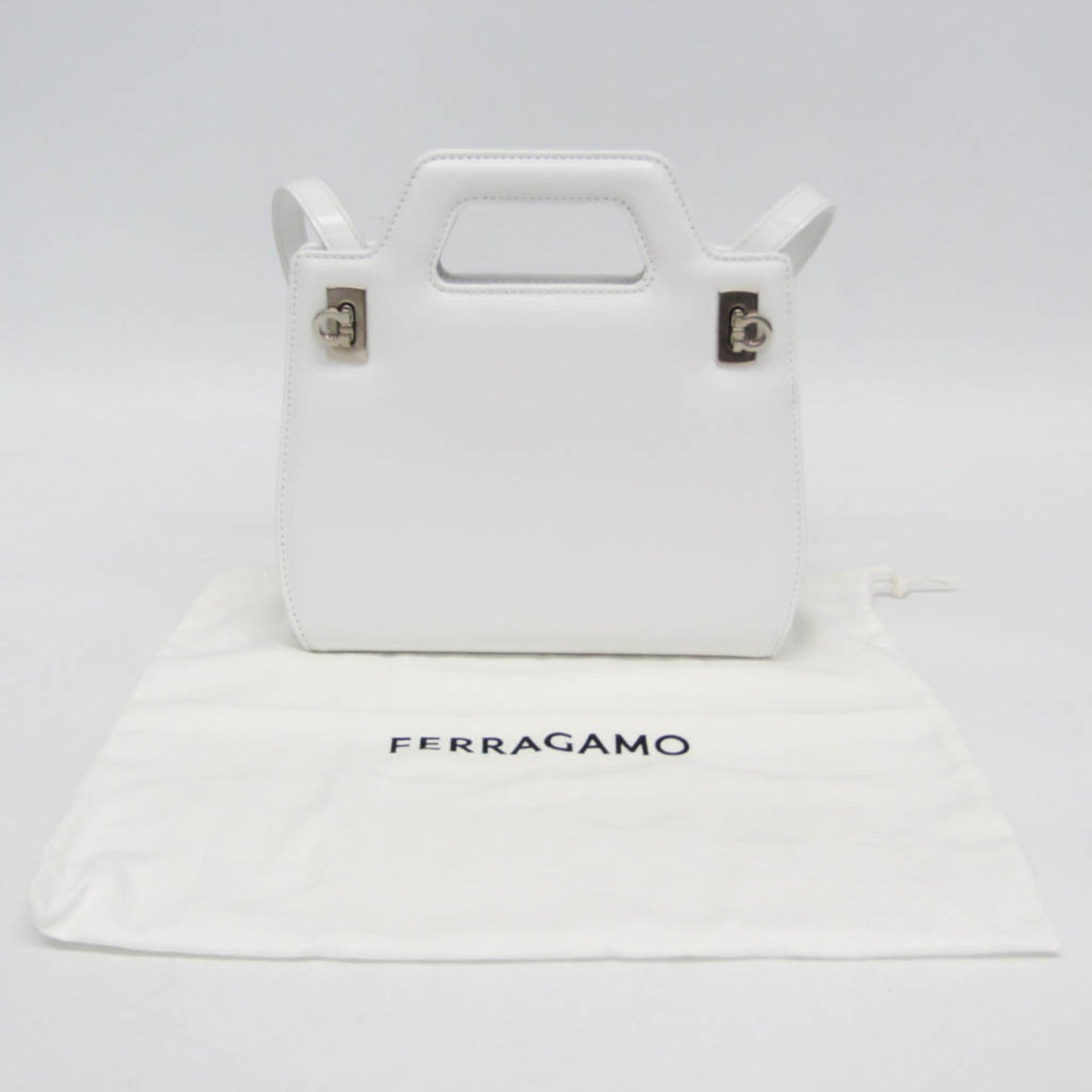 Salvatore Ferragamo Gancini · Leather