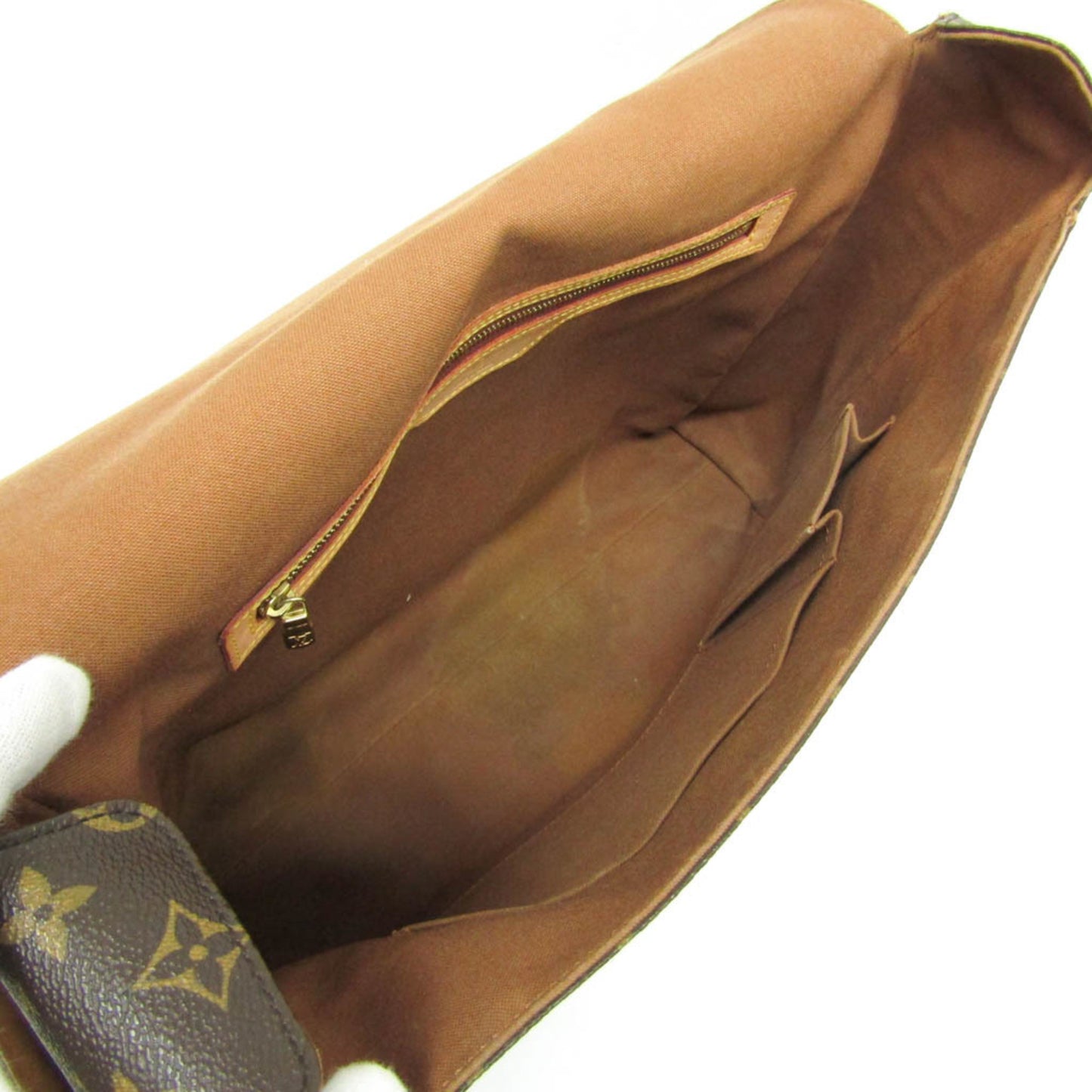Louis Vuitton Avessess · Monogram