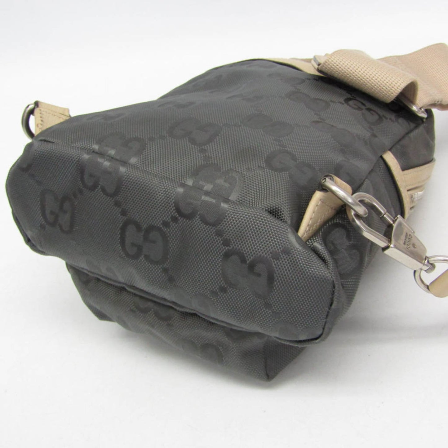 Gucci Off The Grid · Nylon & Leather Sling