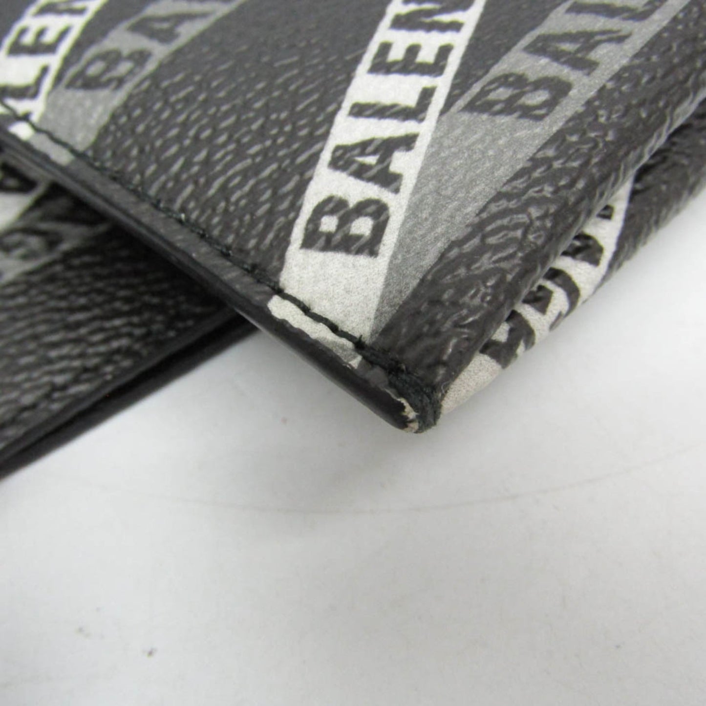Balenciaga Logo Print · Leather Clutch