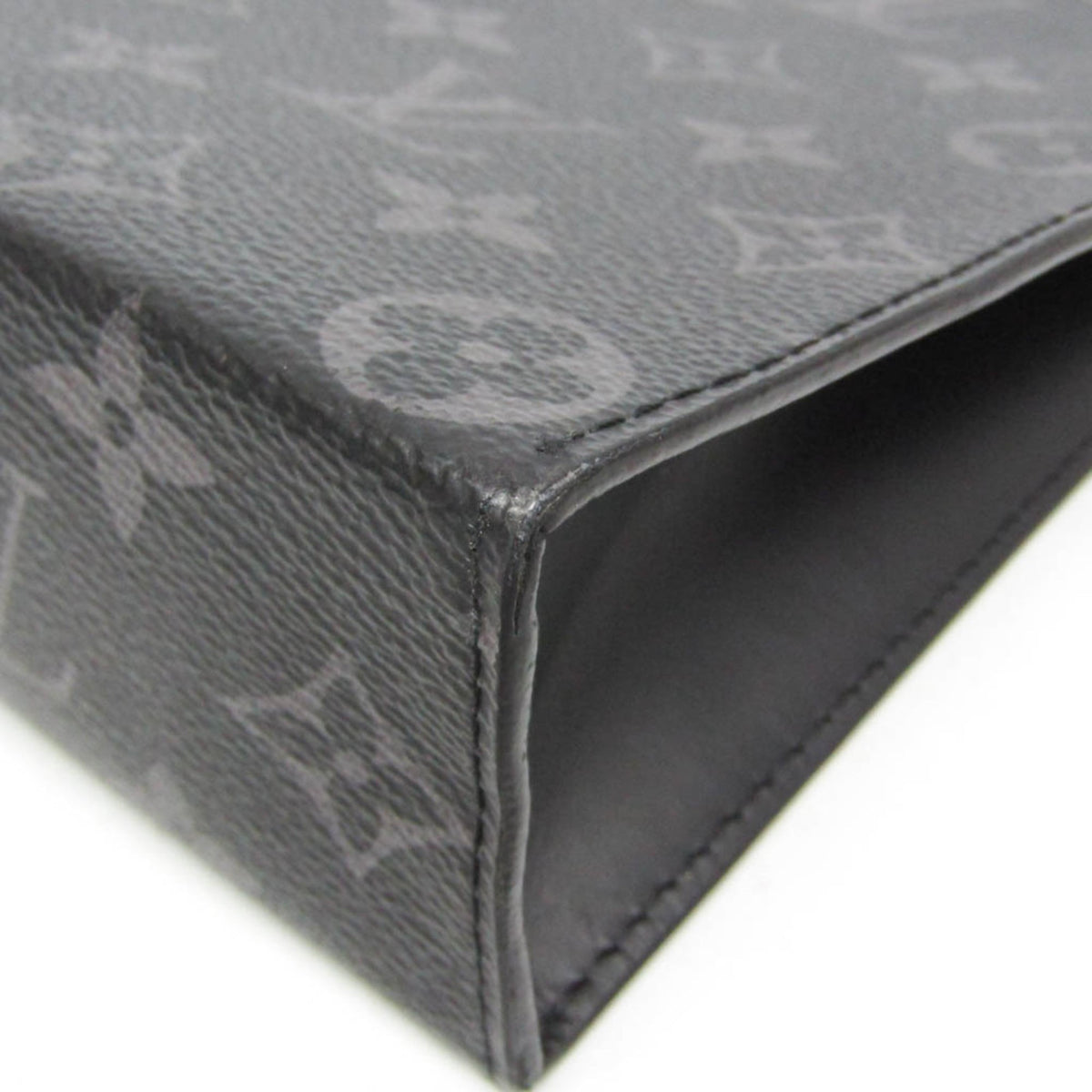 Louis Vuitton Pochette Voyage MM · Eclipse
