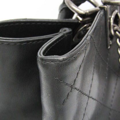 Chanel Diamond Stitch · Chain Shoulder