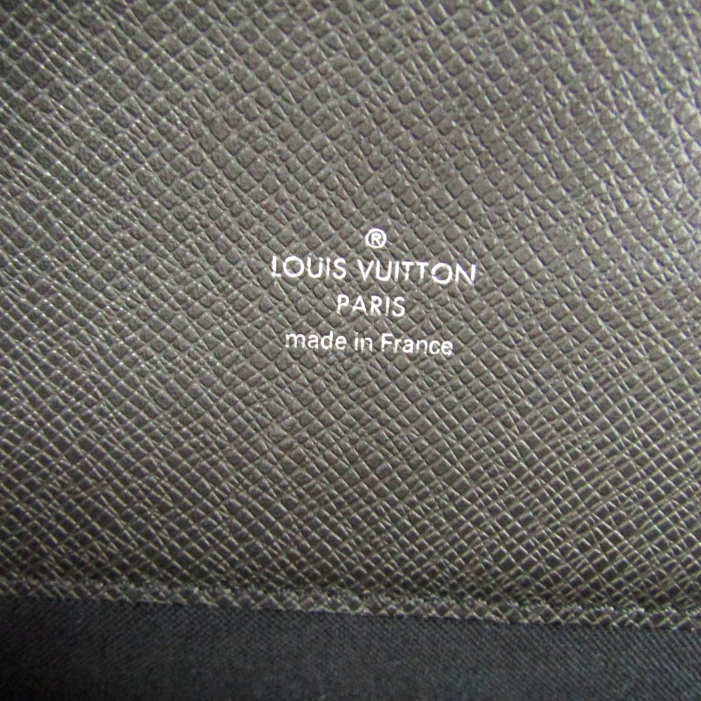 Louis Vuitton Neo Robusto 2 · Taiga