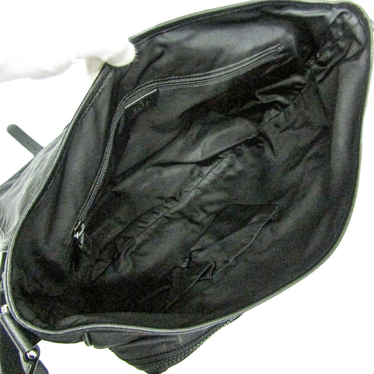 Gucci GG Nylon · Messenger Bag