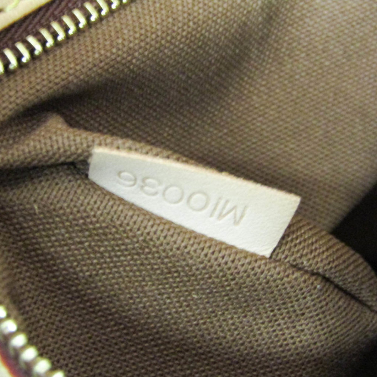 Louis Vuitton Batignolles Vertical · Monogram