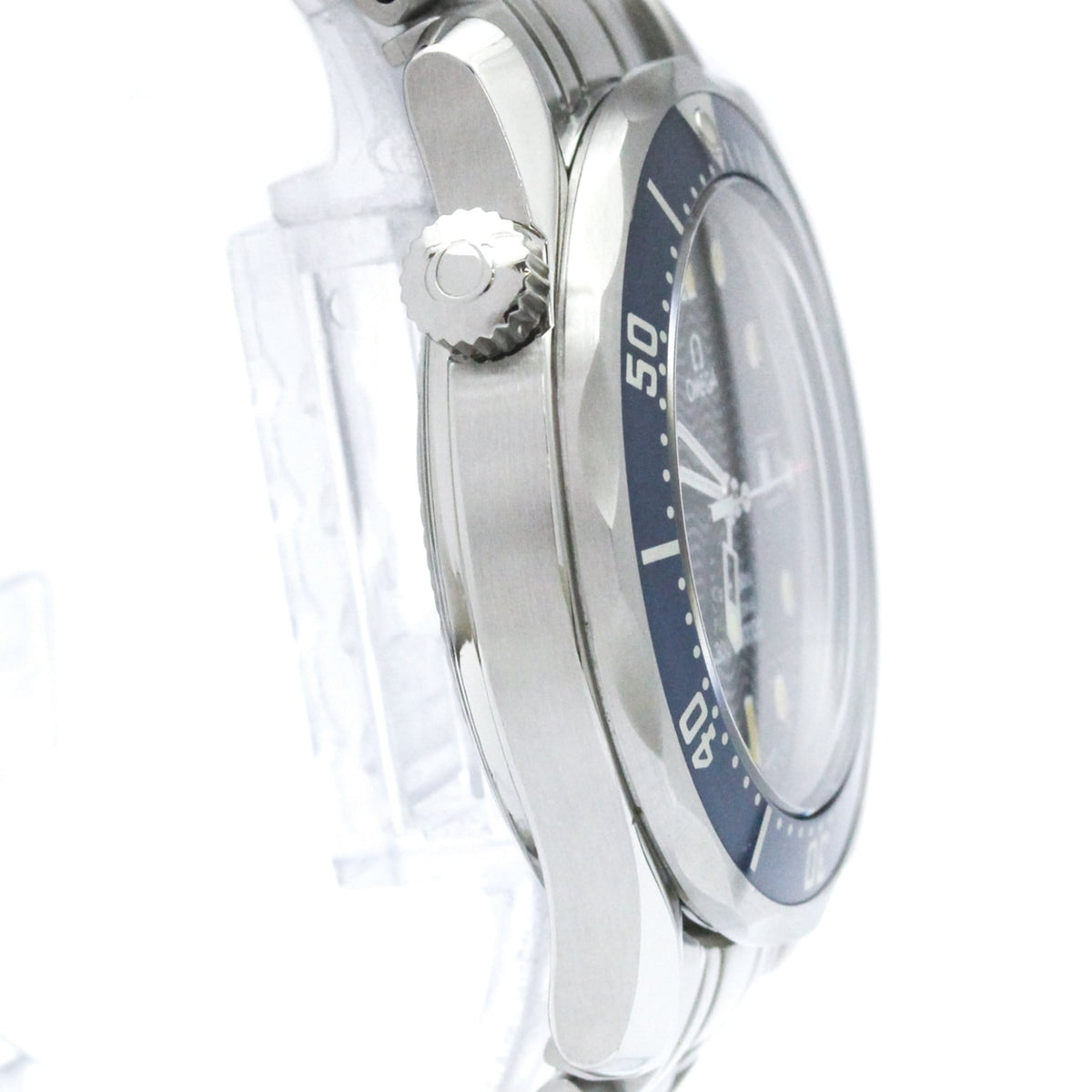 Omega Seamaster Professional 300M · Steel