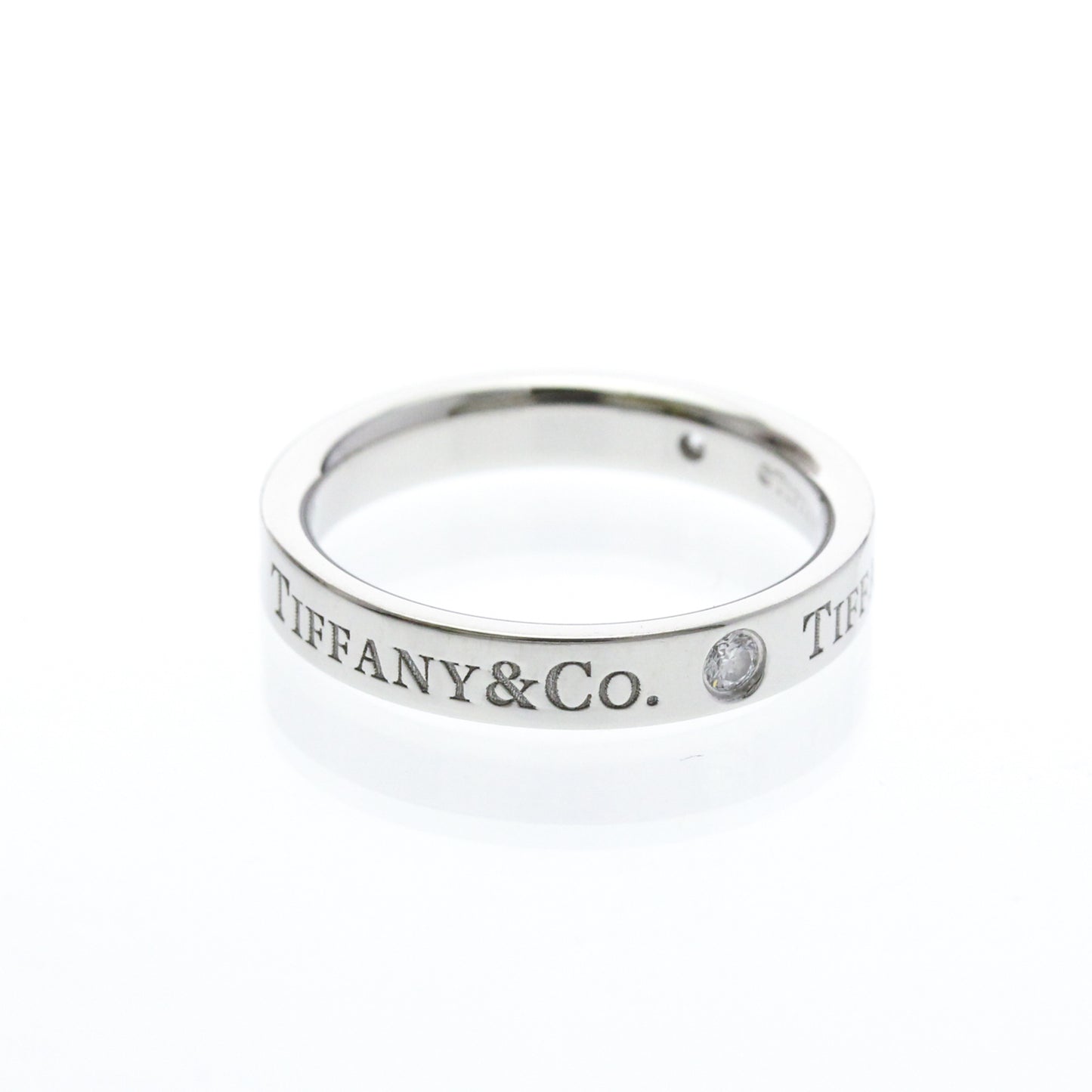 Tiffany Three Diamond · Platinum