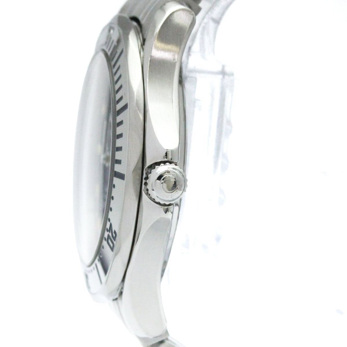 Omega Seamaster Professional 300M · Steel