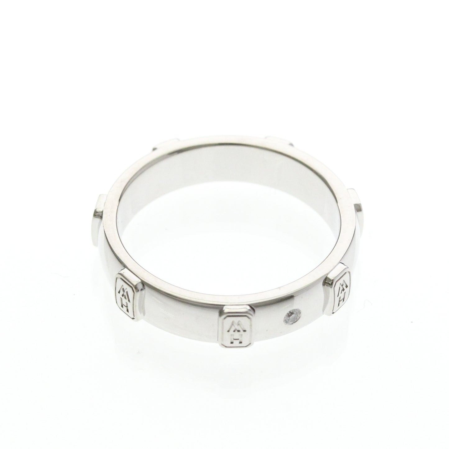 Harry Winston HW Logo · Diamond · 18K White Gold