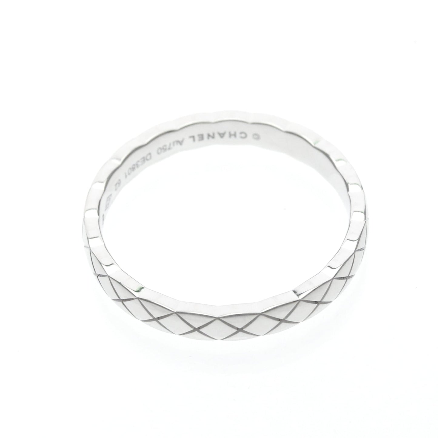 Chanel Coco Crush · 18K White Gold