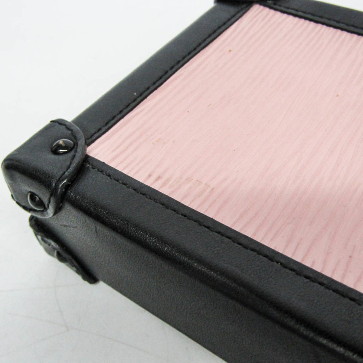 Louis Vuitton Epi Trunk Vertical