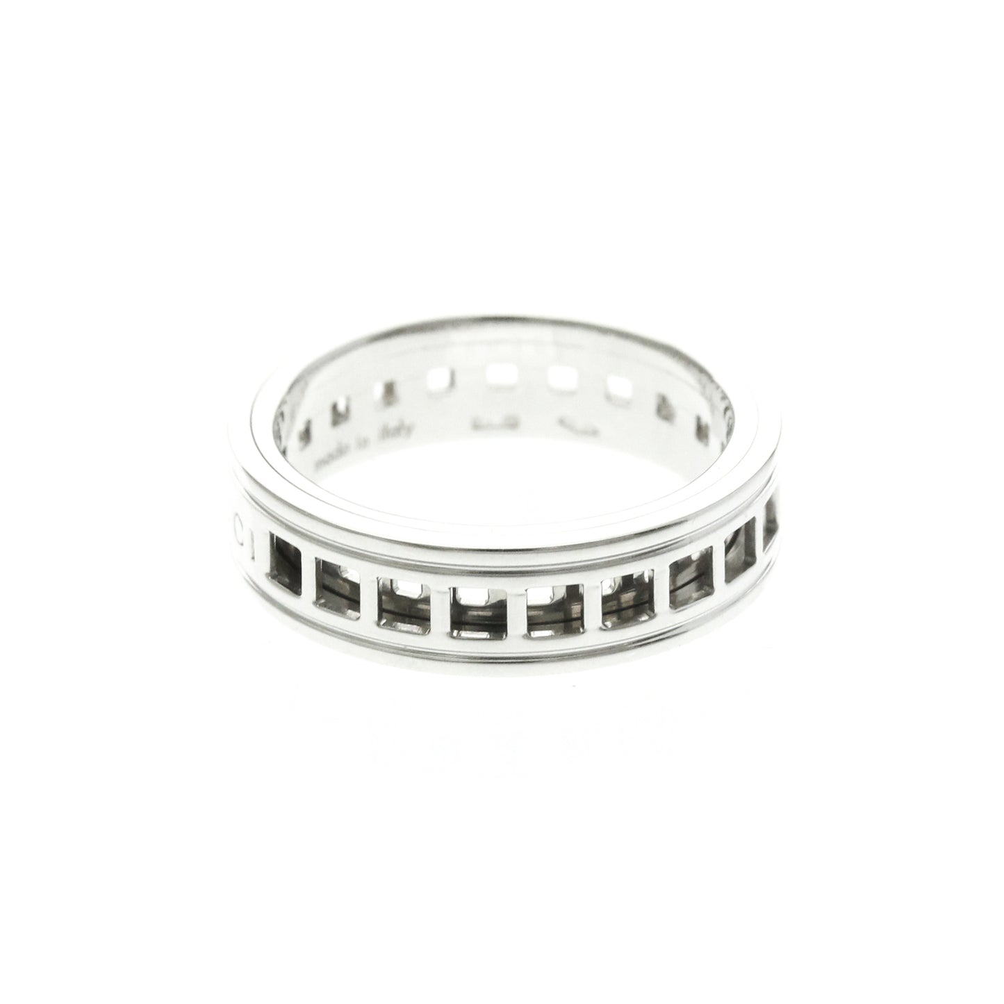 Gucci Scroll · 18K White Gold