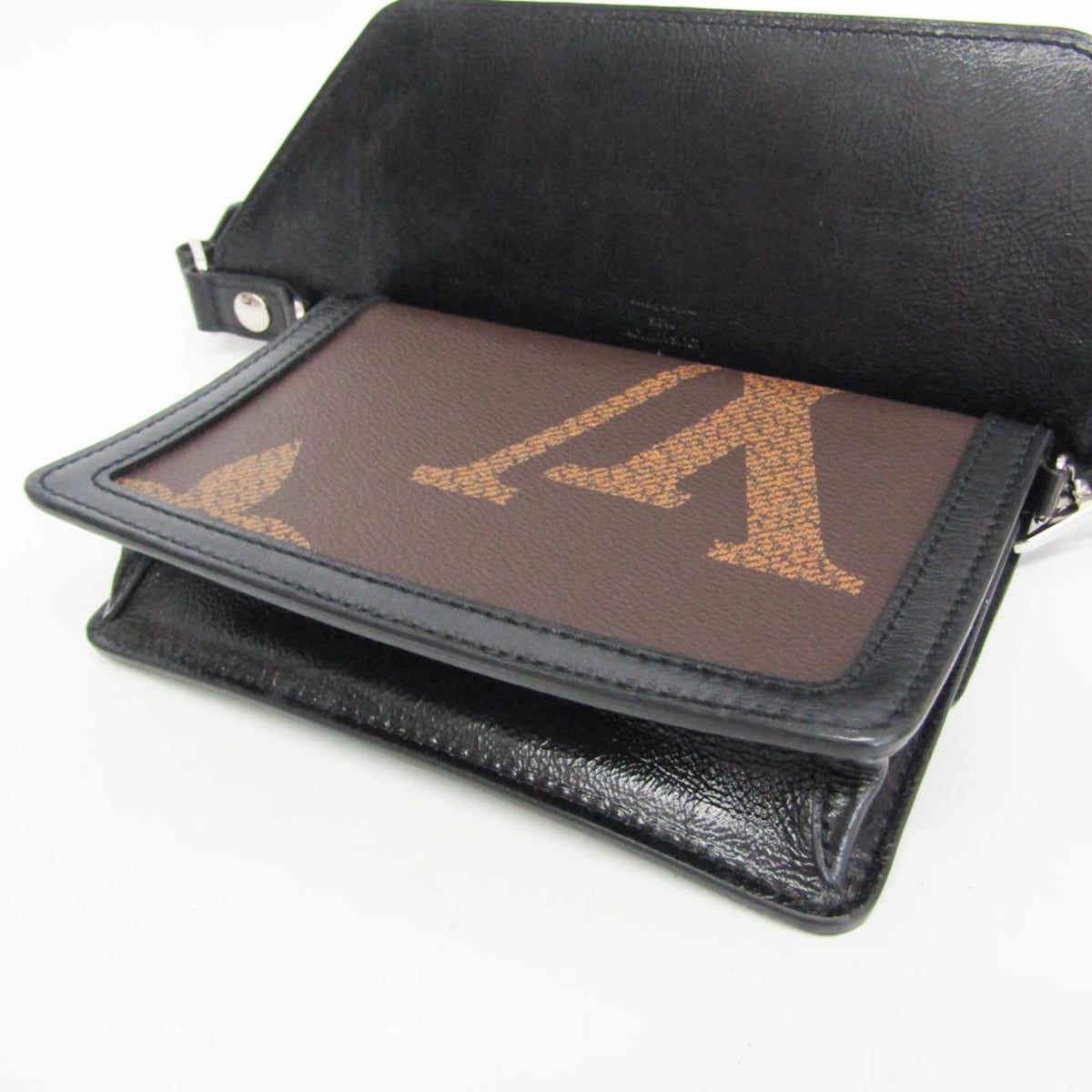 Louis Vuitton Bumbag Dauphine · Monogram Giant
