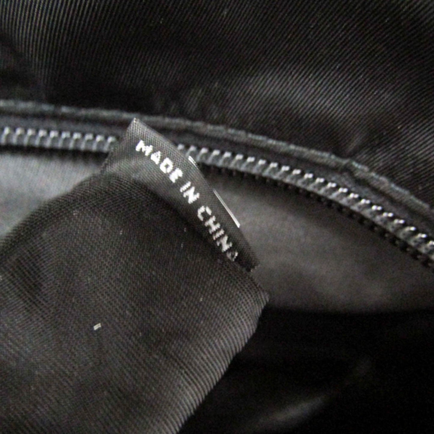 Prada Tessuto Montagna · Nylon