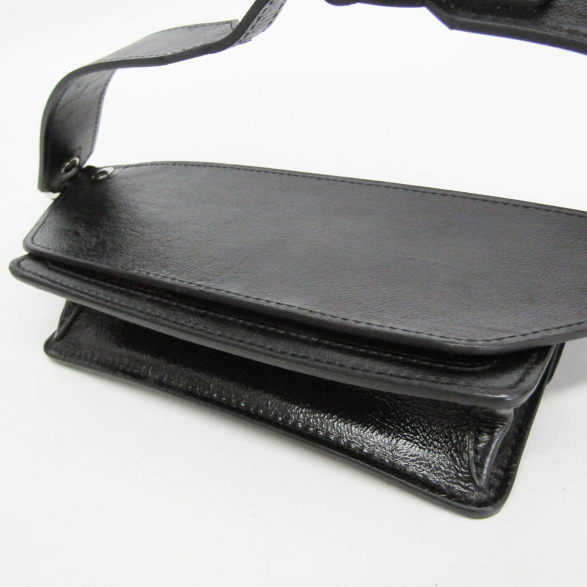 Louis Vuitton Bumbag Dauphine · Monogram Giant