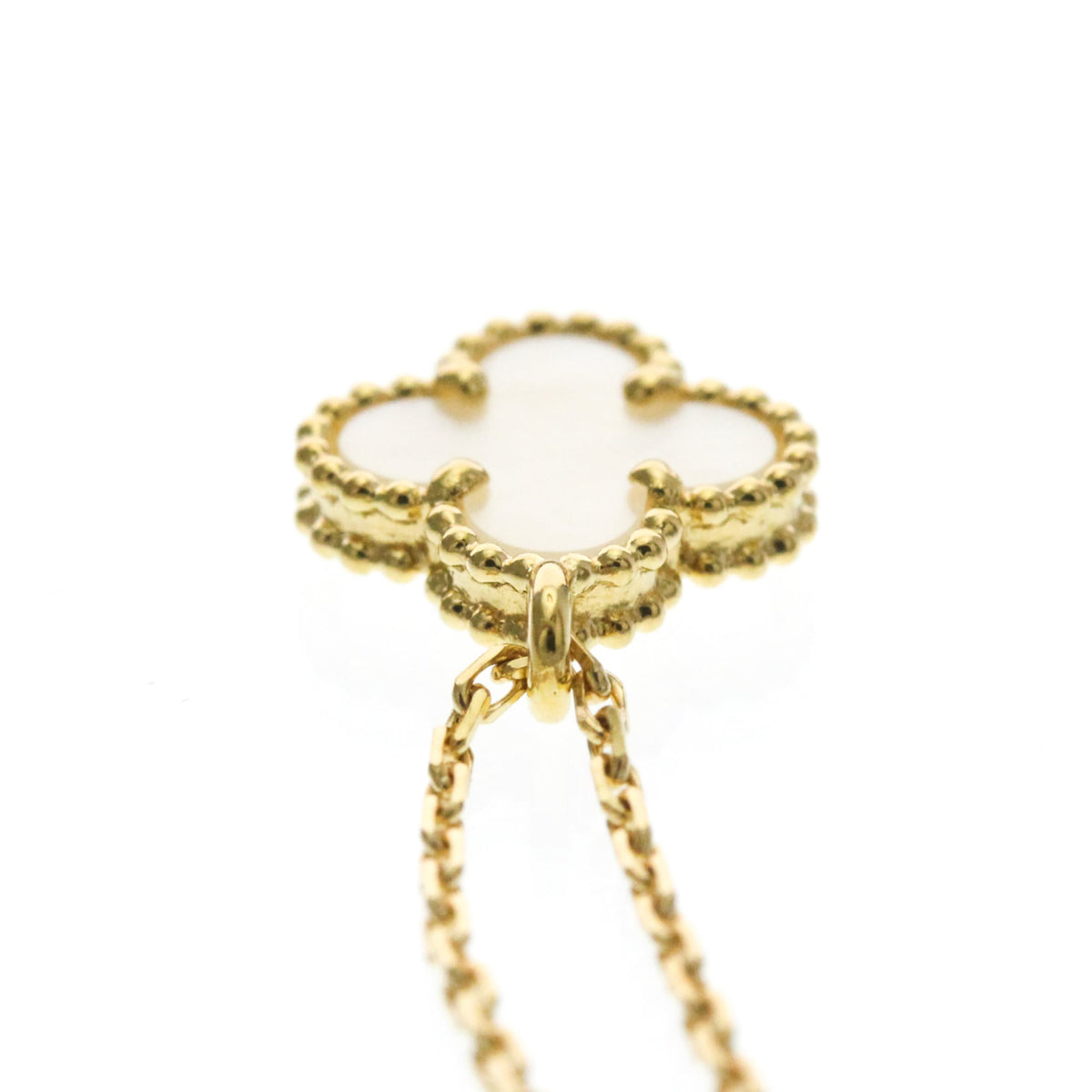 Van Cleef & Arpels Sweet Alhambra · Mother of Pearl